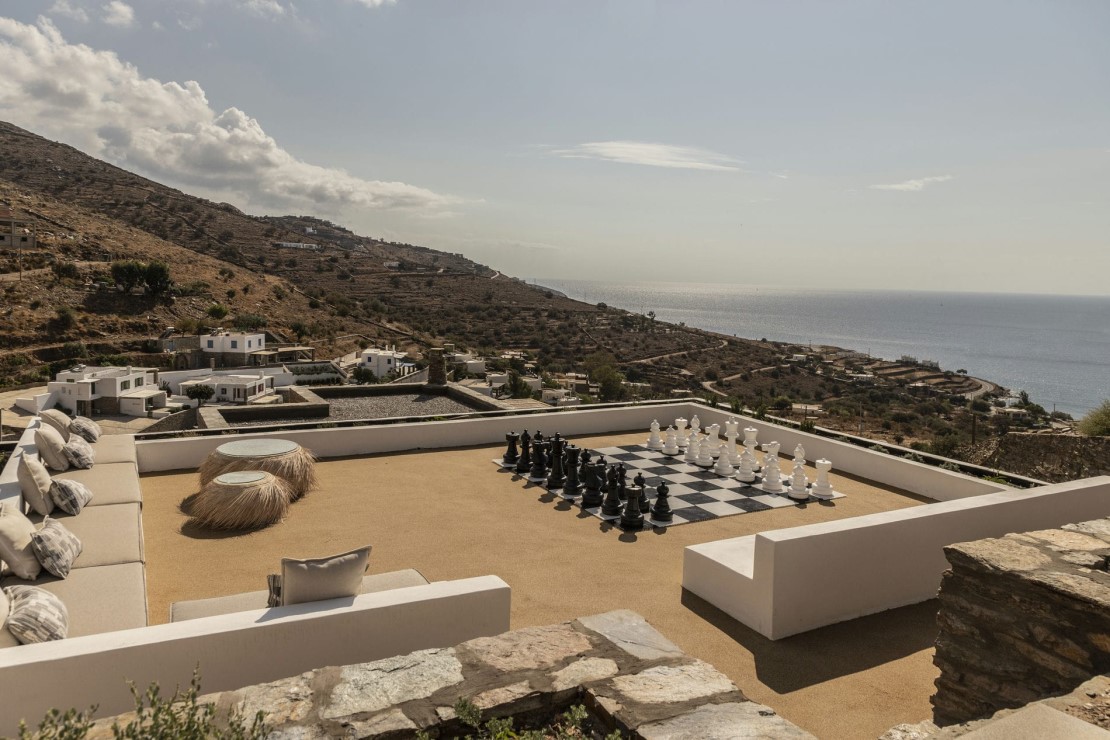 Villa Naos
