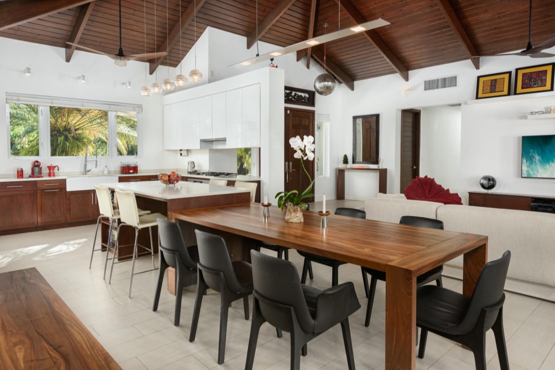 Below Deck Villa