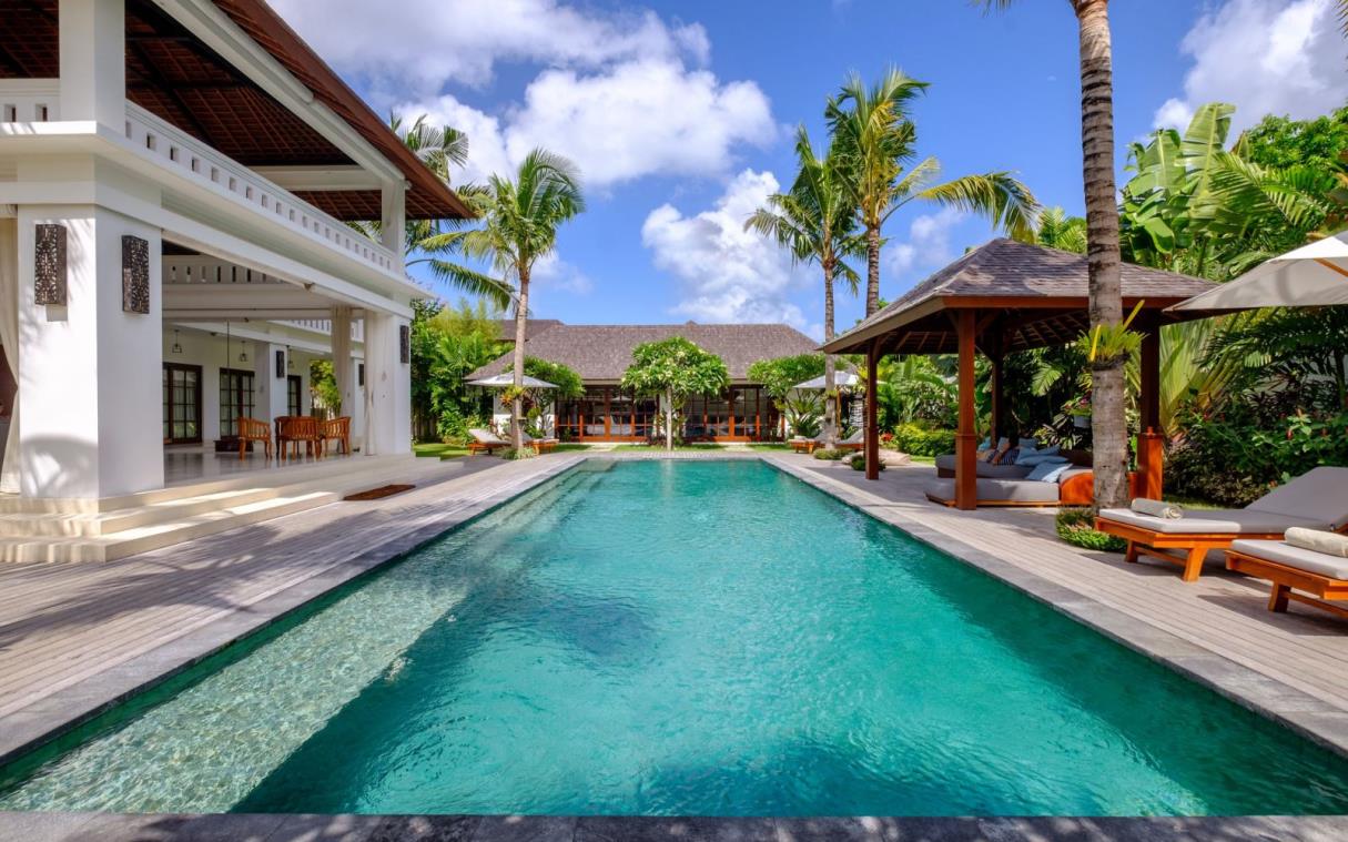 Villa Bali Indonesia Luxury Pool Gardens Tjitrap Pool 3