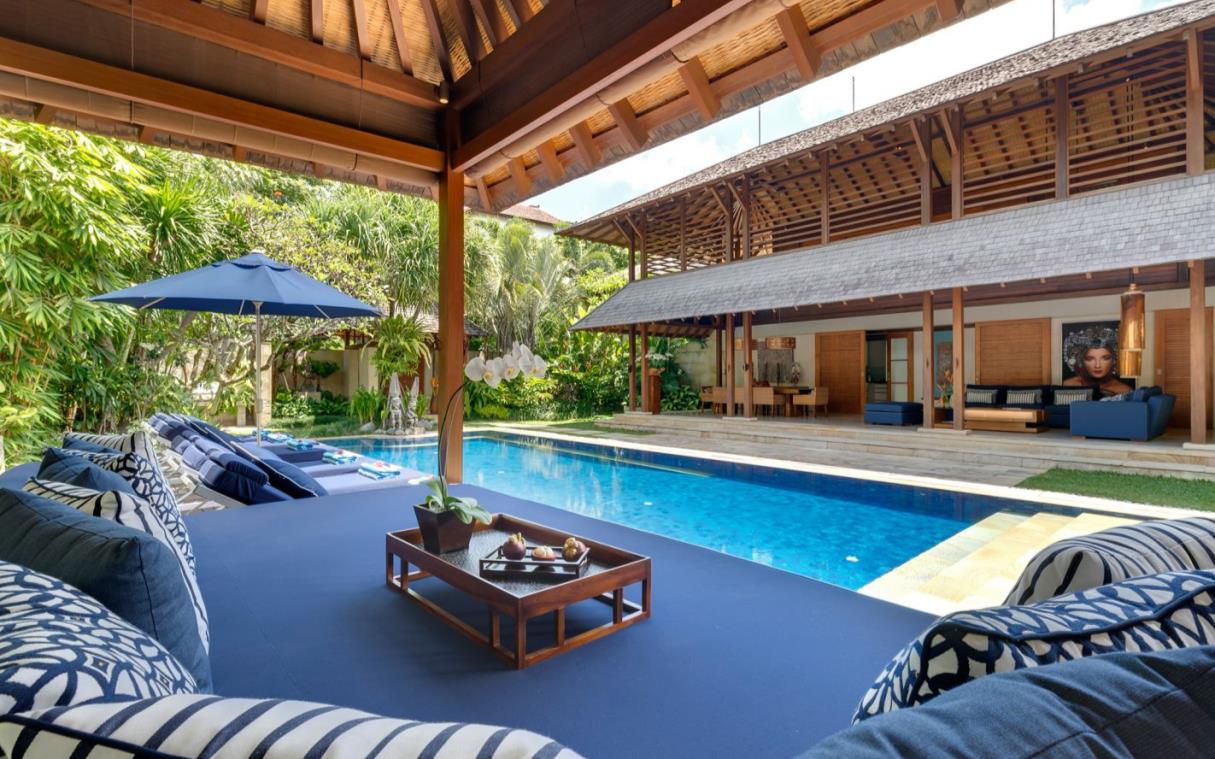 villa-seminyak-bali-indonesia-luxury-pool-windu-villas-sari-pool (3).jpg