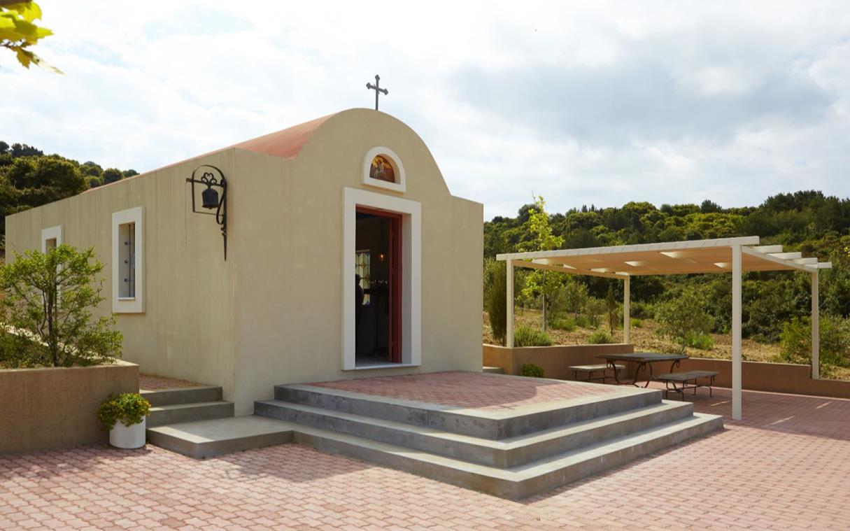 villa-greece-sea-views-luxury-pool-tennis-louiza-estate-chapel.jpg