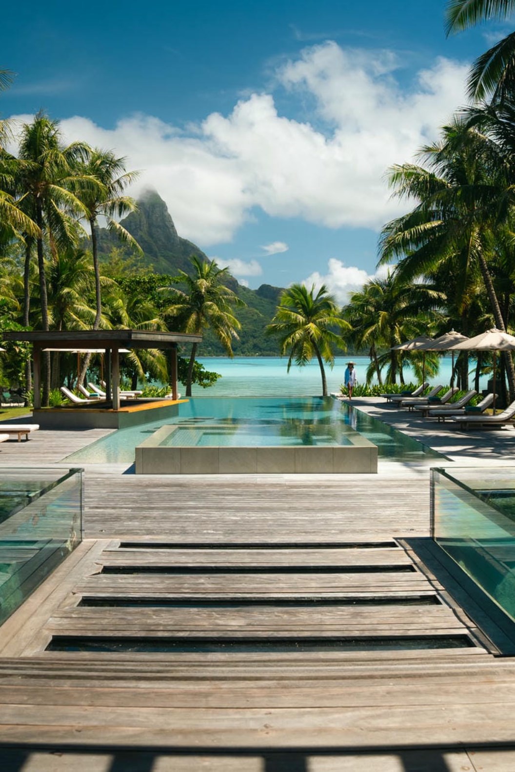 Noam Bora Bora