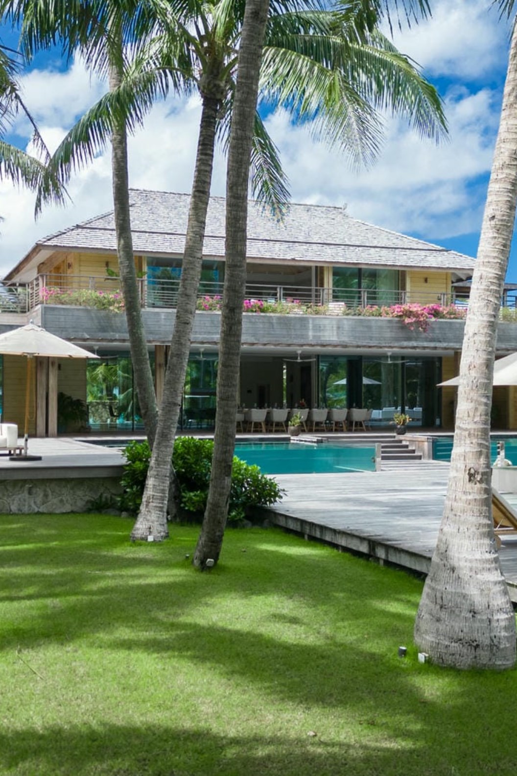 Noam Bora Bora