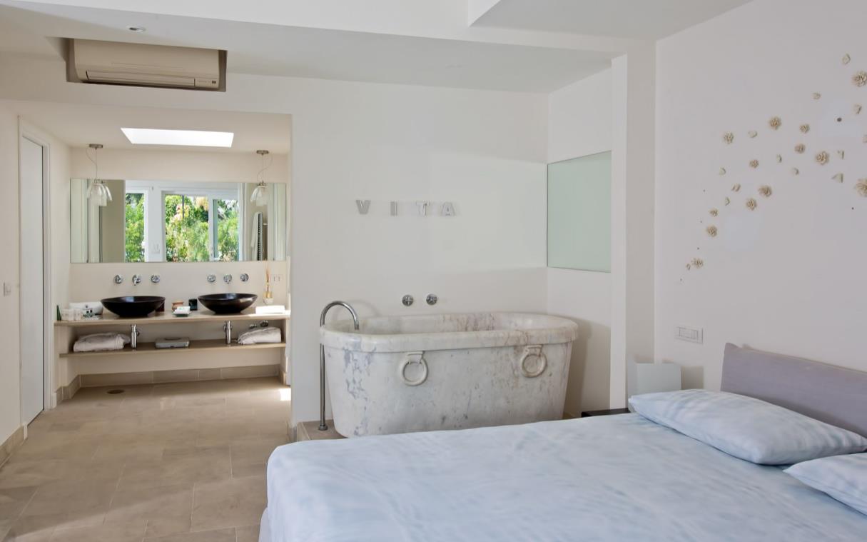 Villa Anacapri Capri Italy Luxury Pool Aurora Bed 6
