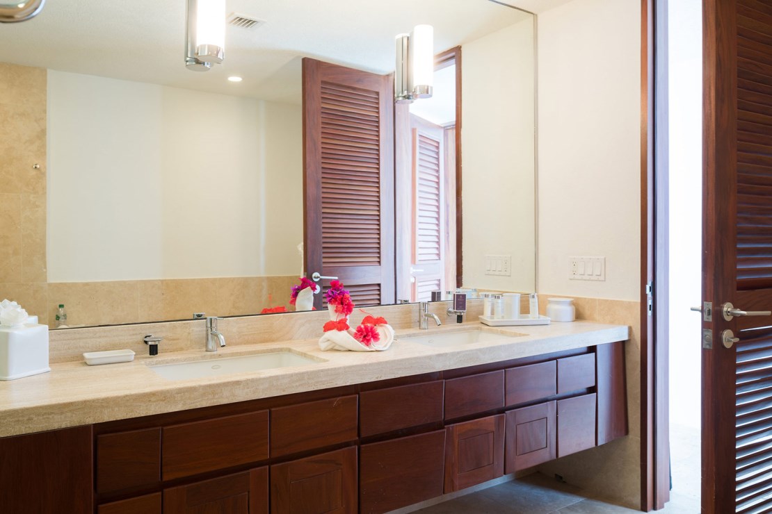 Villa Champagne Shores