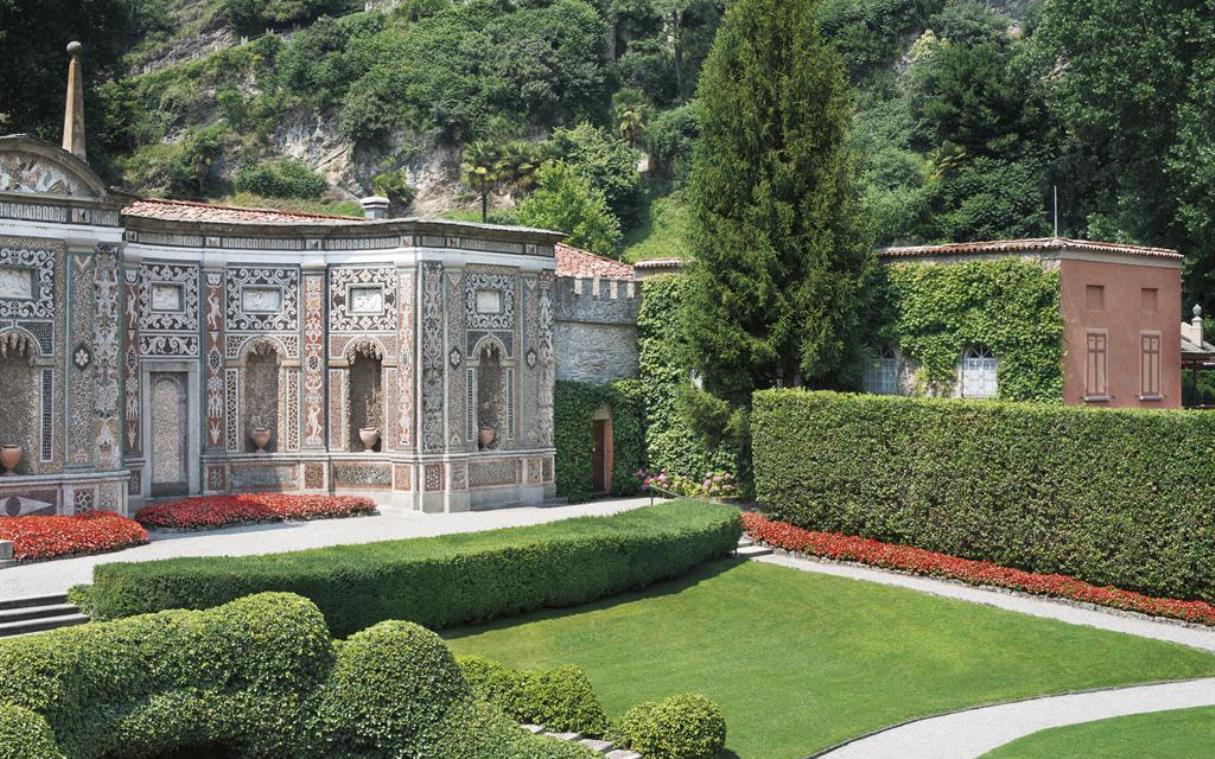 villa-como-lake-cernobbio-italy-luxury-gardens-pool-d-este-mosaic-house-ext.jpg