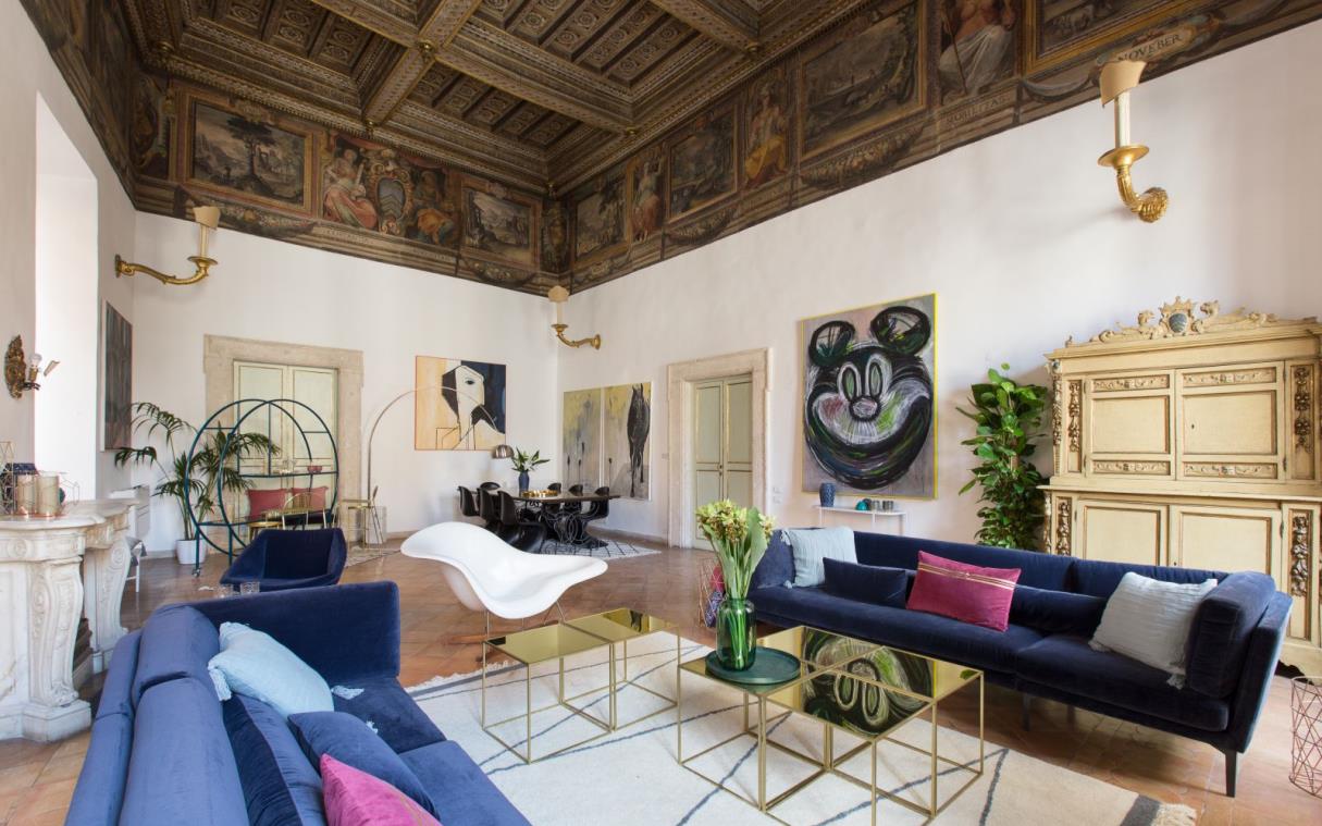 apartment-rome-italy-luxury-suite-costaguti-experience-liv-din.jpg