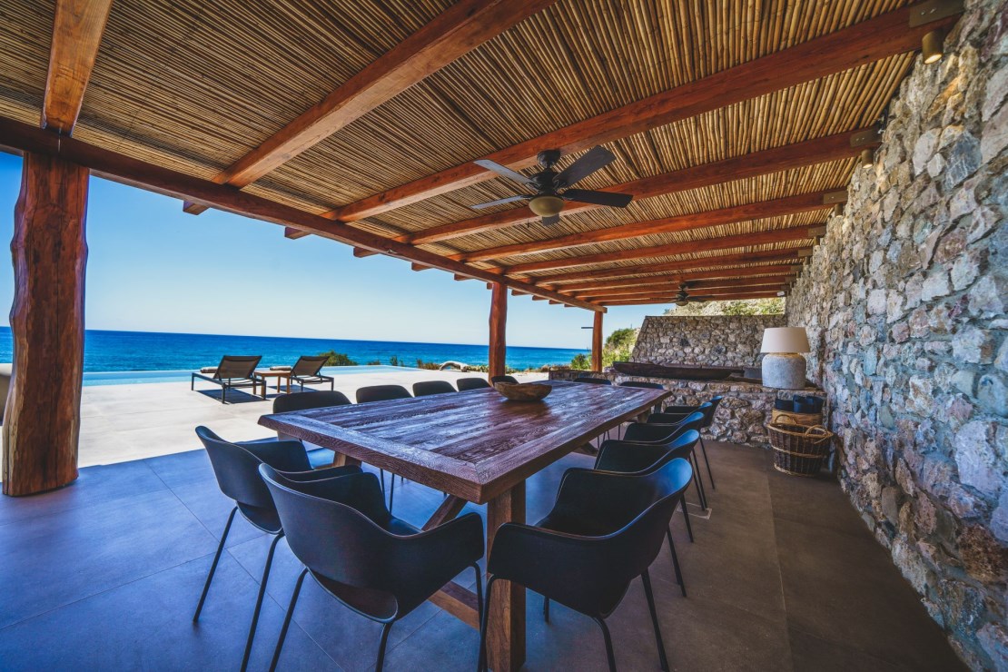 Beach House Arvi East