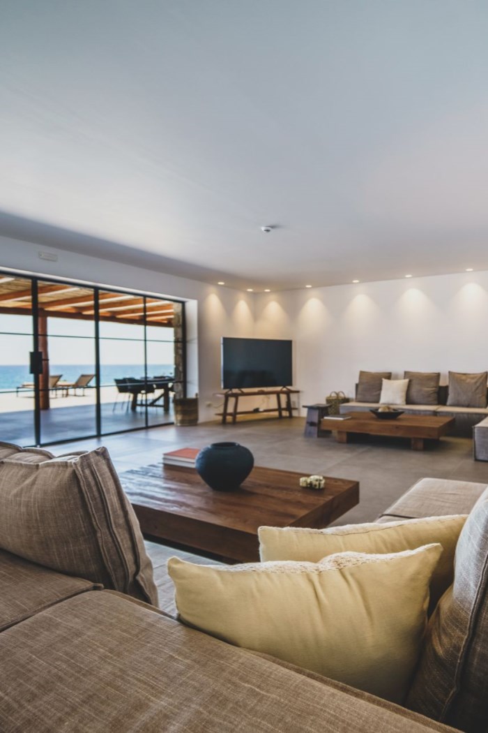 Beach House Arvi East