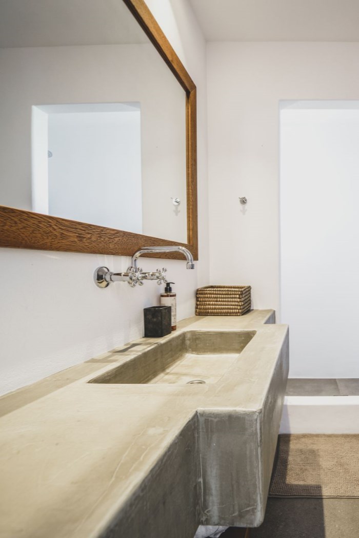 Beach House Arvi East