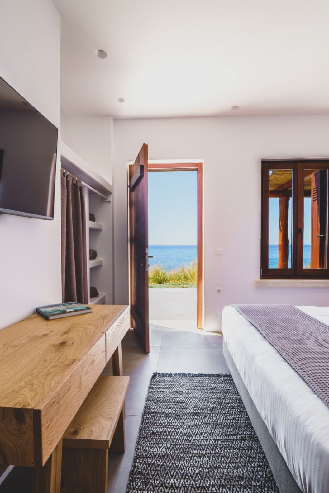 Beach House Arvi East