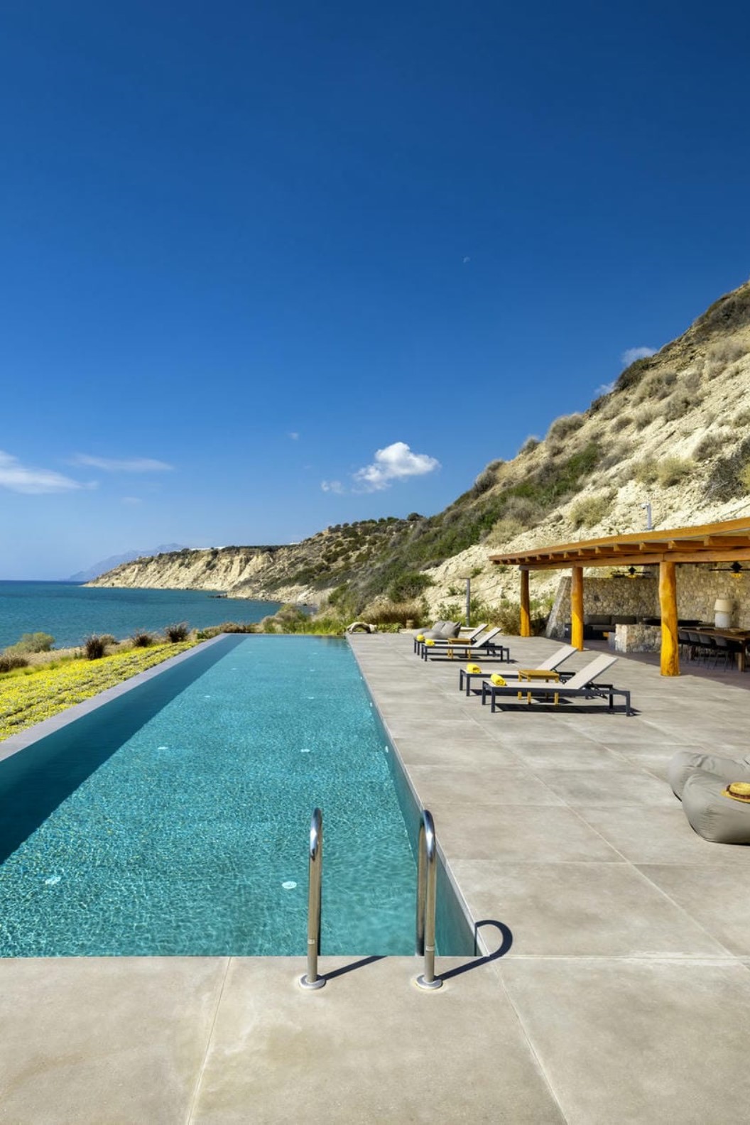 Beach House Arvi East