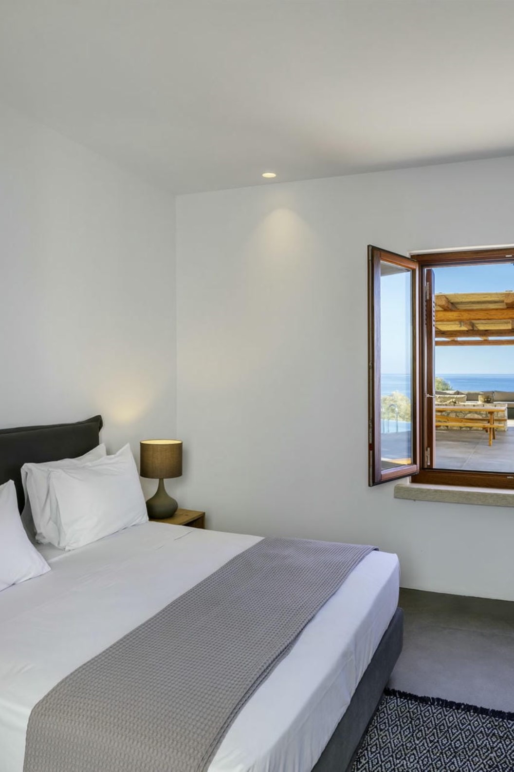 Beach House Arvi East
