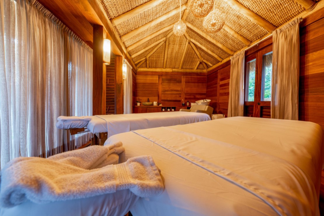 Casa Akama