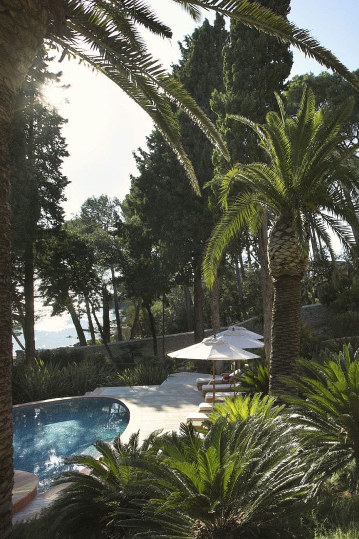 Captain's Villa Rouge