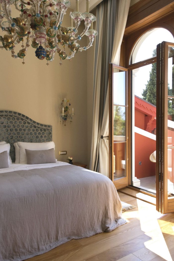 Captain's Villa Rouge