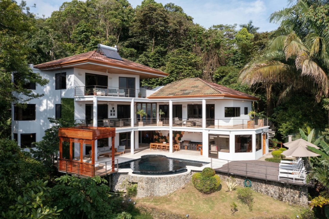 Villa Aruna