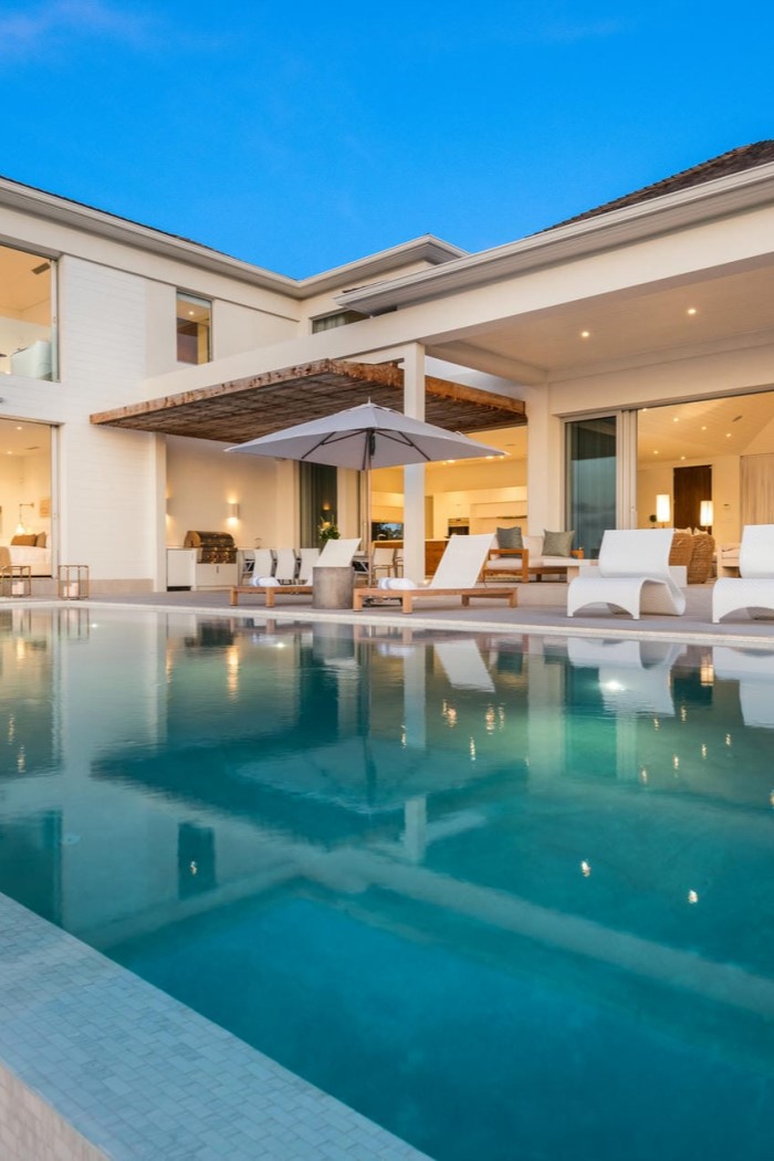 BE Grace Bay – 5-bedroom Beachfront Villa