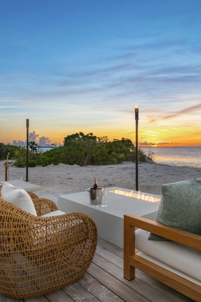 BE Grace Bay – 5-bedroom Beachfront Villa