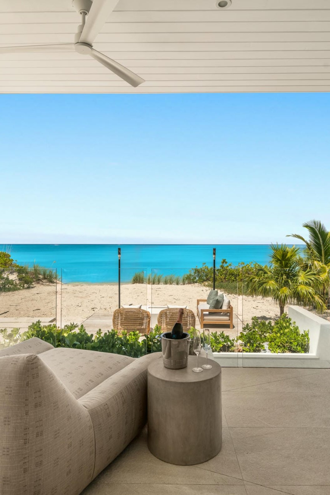 BE Grace Bay – 5-bedroom Beachfront Villa