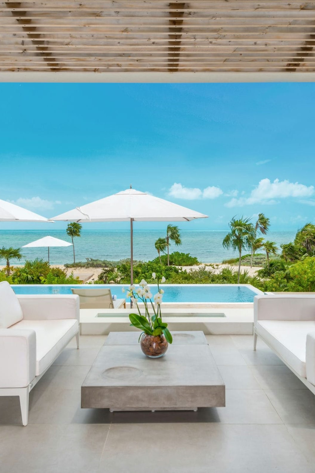 BE Long Bay – 6-bedroom Beachfront Villa