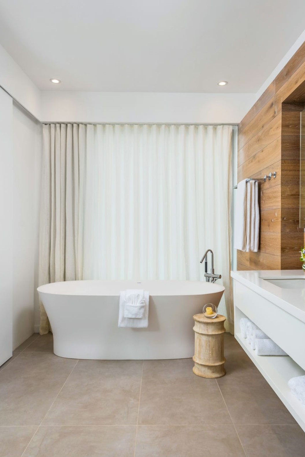 BE Long Bay – 6-bedroom Beachfront Villa