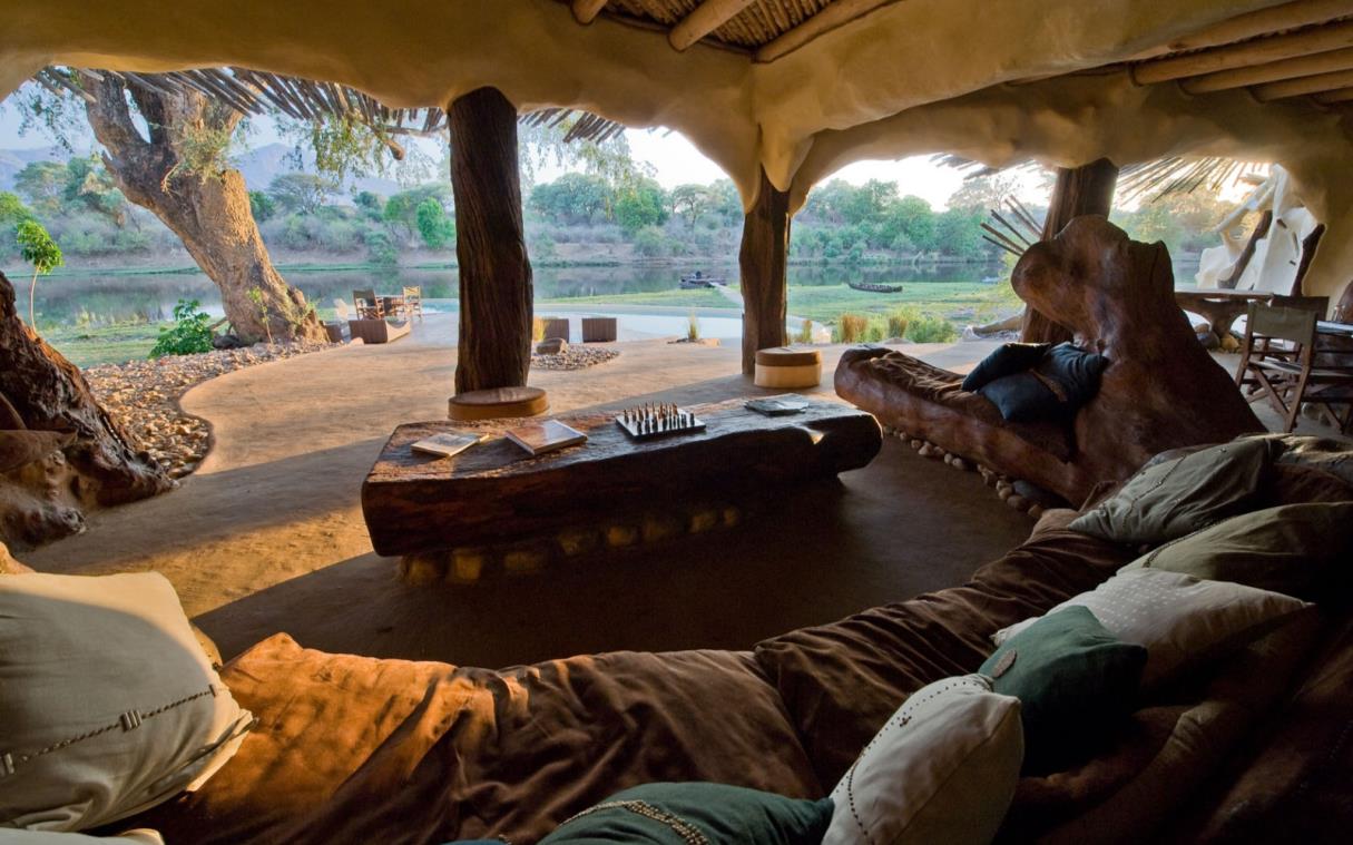 villa-chongwe-river-zambia-pool-bird-watching-safari-authentic-luxury-house-liv-2.jpg