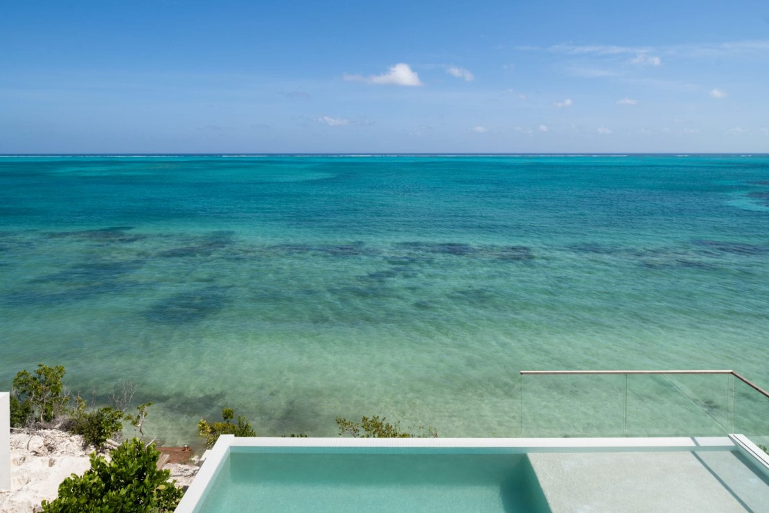 BE North Shore – 3-Bedroom Oceanfront Beach House