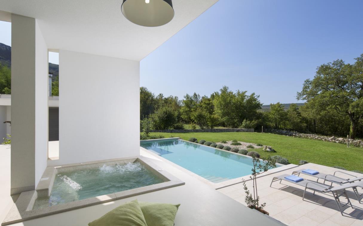 villa-luxury-croatia-istria-mountains-pool-the-one-poo (1).jpg