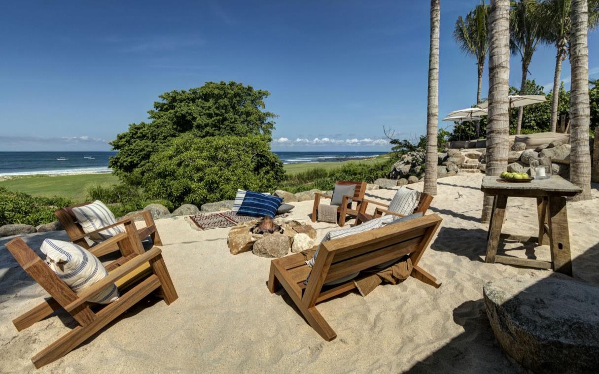 villa-punta-mita-mexico-beachfront-luxury-gym-casa-koko-out-liv-sand (10)