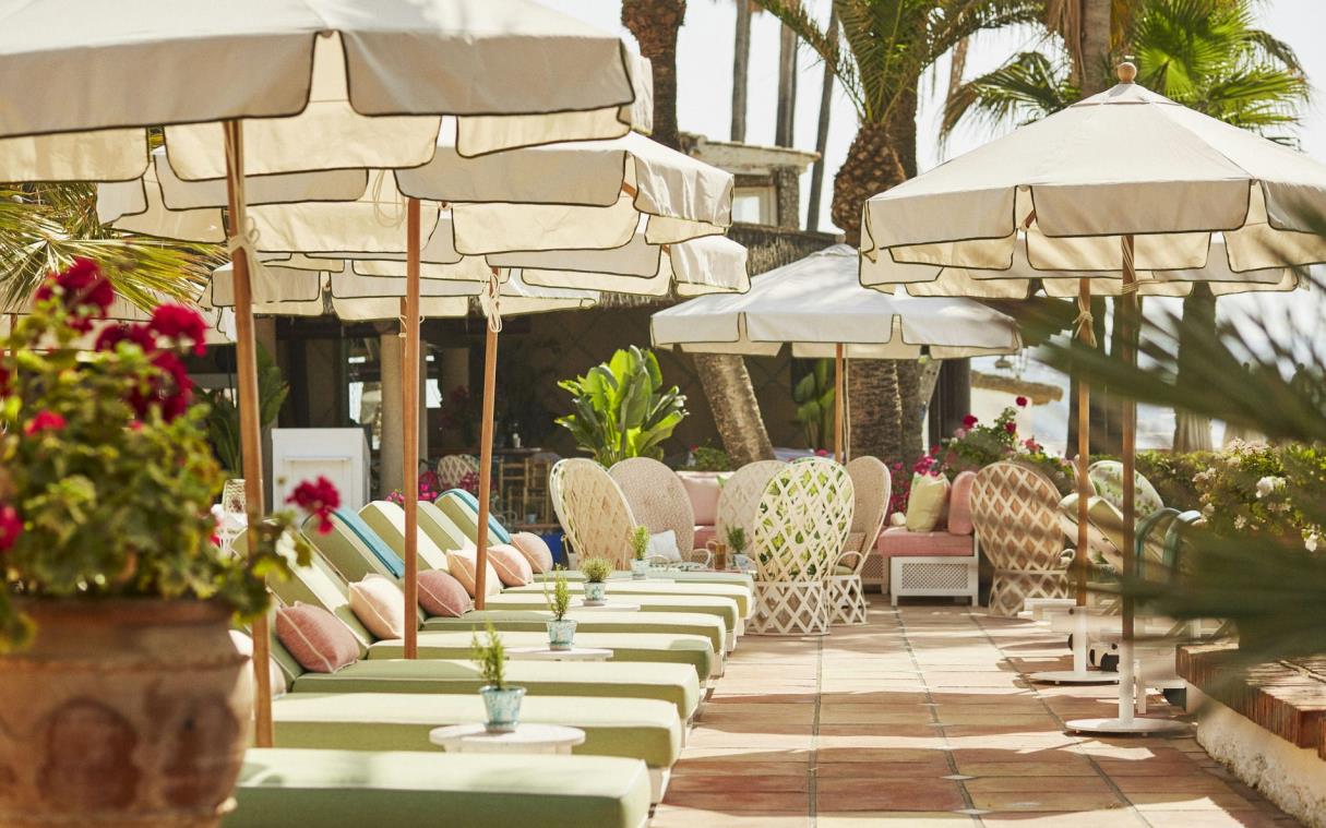 villa-marbella-spain-luxury-pool-modern-golf-beach club (2)