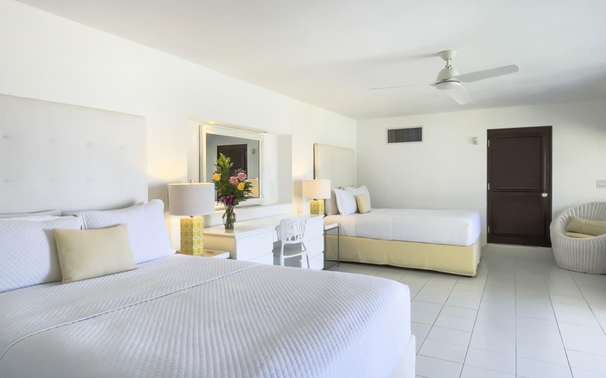 villa-anguilla-caribbean-luxury-beach-indigo-bed (48)
