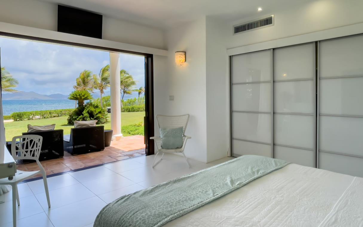 villa-anguilla-caribbean-luxury-beach-indigo-bed (41)