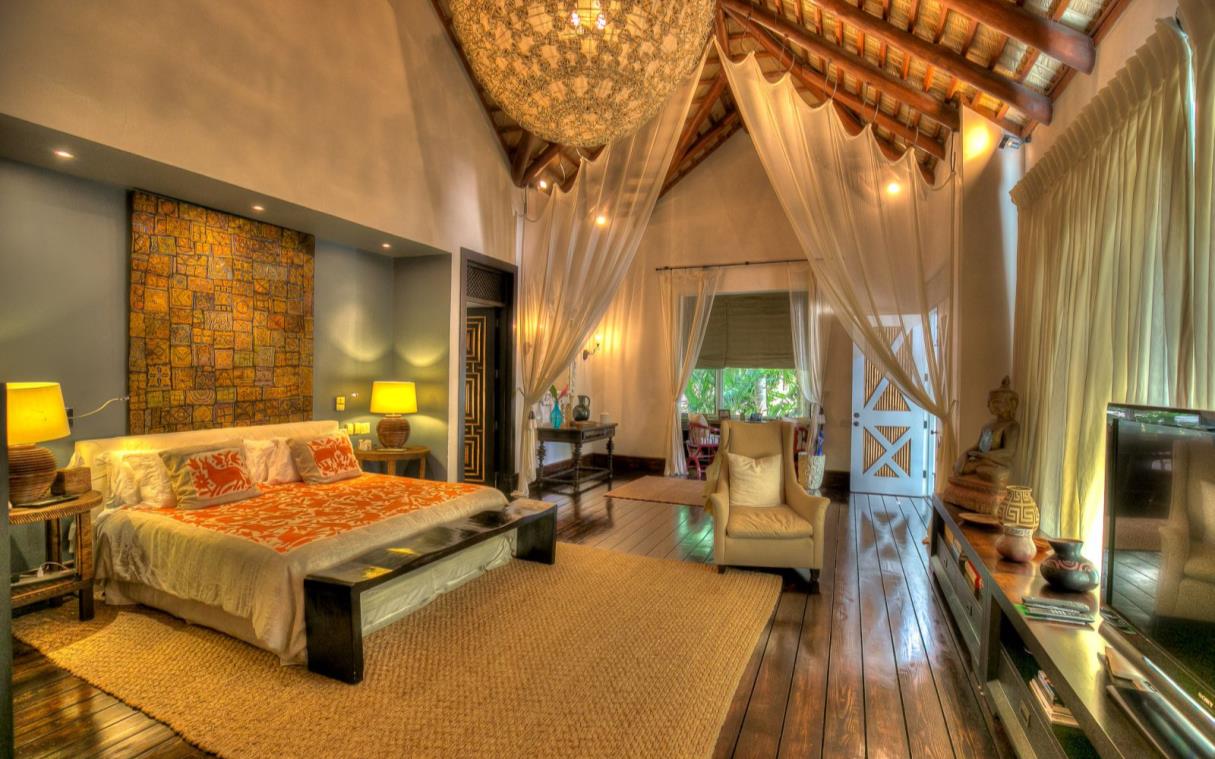 villa-cana-dominican-republic-luxury-pool-las-hamacas-bed (2).jpg