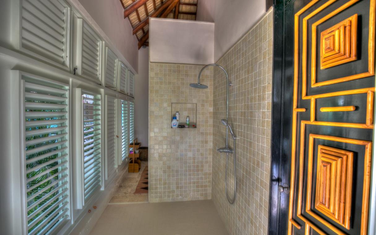 villa-cana-dominican-republic-luxury-pool-las-hamacas-bath (2).jpg