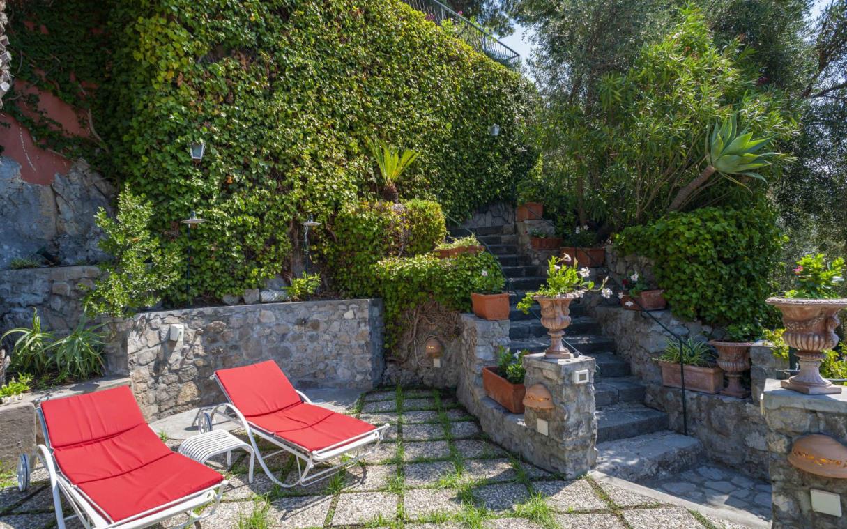 villa-positano-amalfi-coast-italy-luxury-pool-antique-affresco-swim (5).jpg