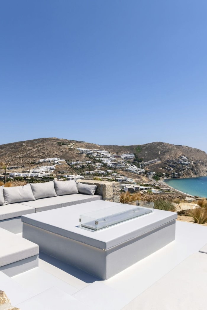 Villa Ariadne's Mitos