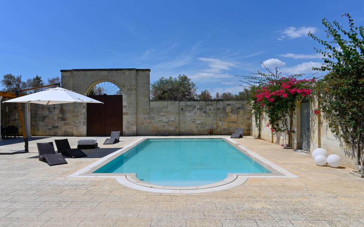 villa-apulia-italy-pool-garden-masseria-trullino-swim (5).jpg