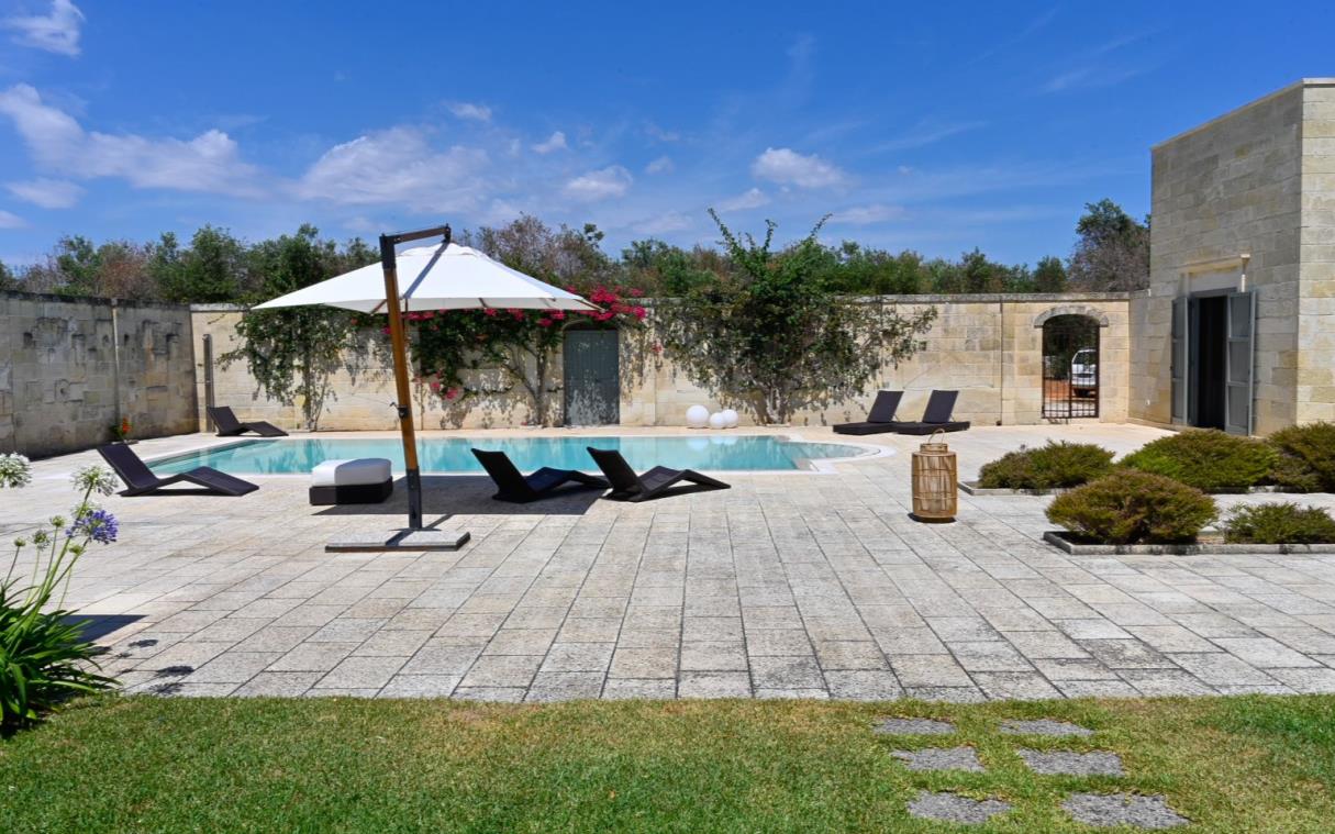 villa-apulia-italy-pool-garden-masseria-trullino-swim.jpg