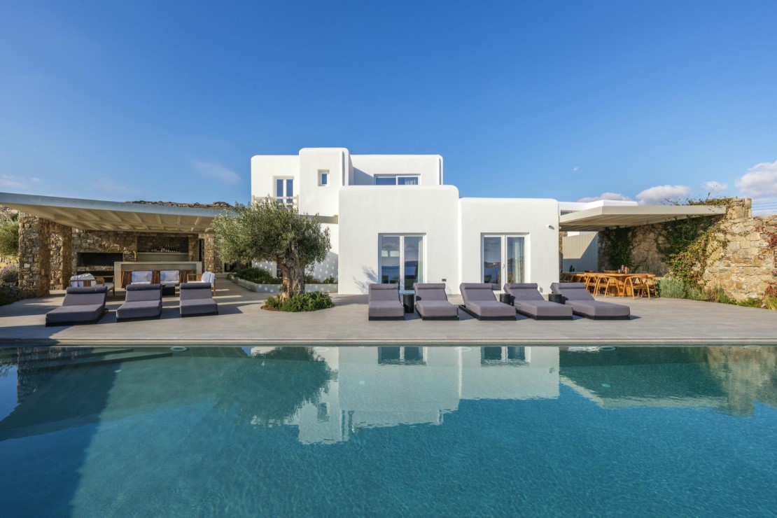 Blue Eye Grand Villa