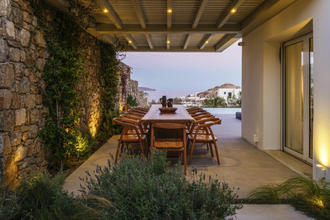 Blue Eye Grand Villa
