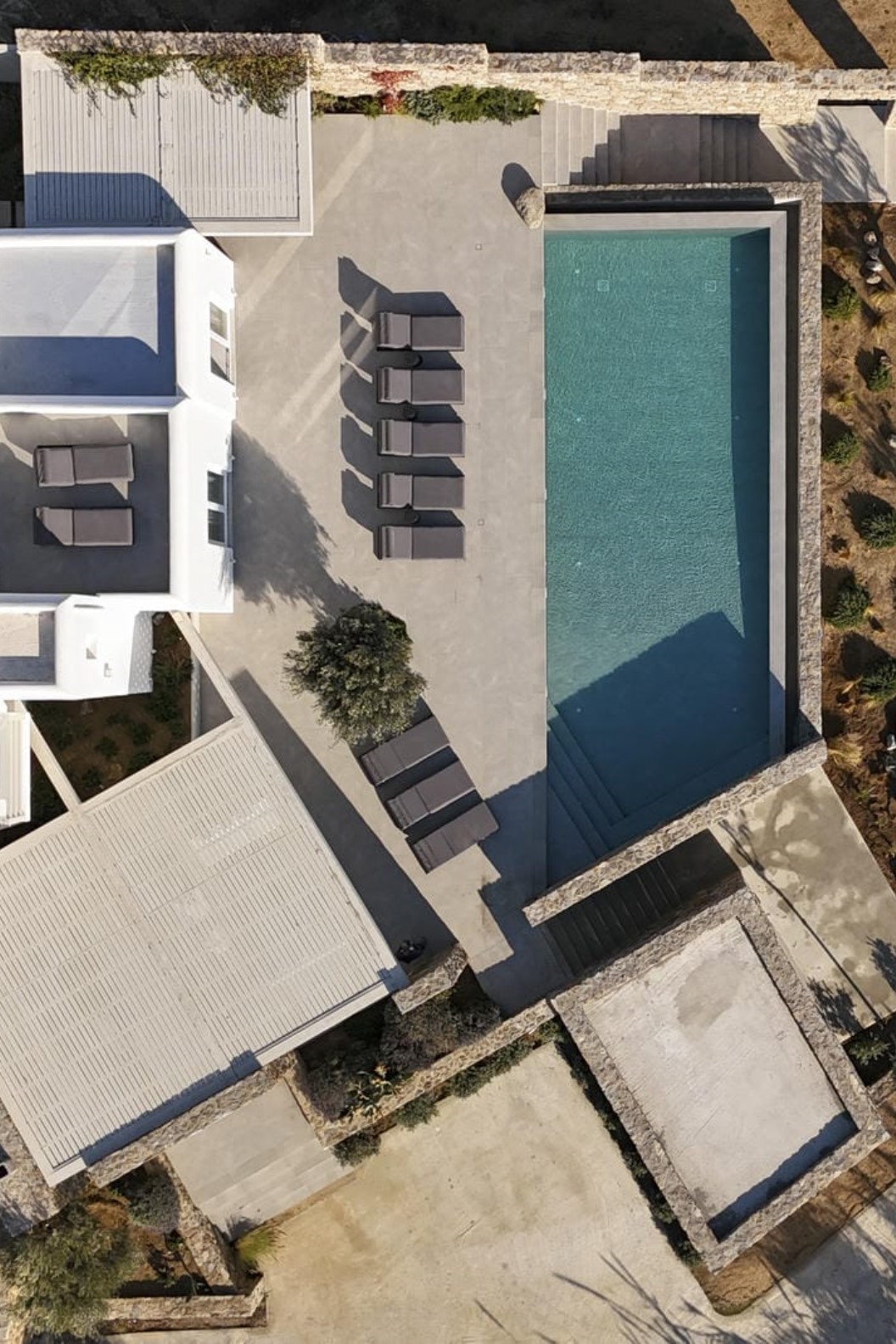 Blue Eye Grand Villa