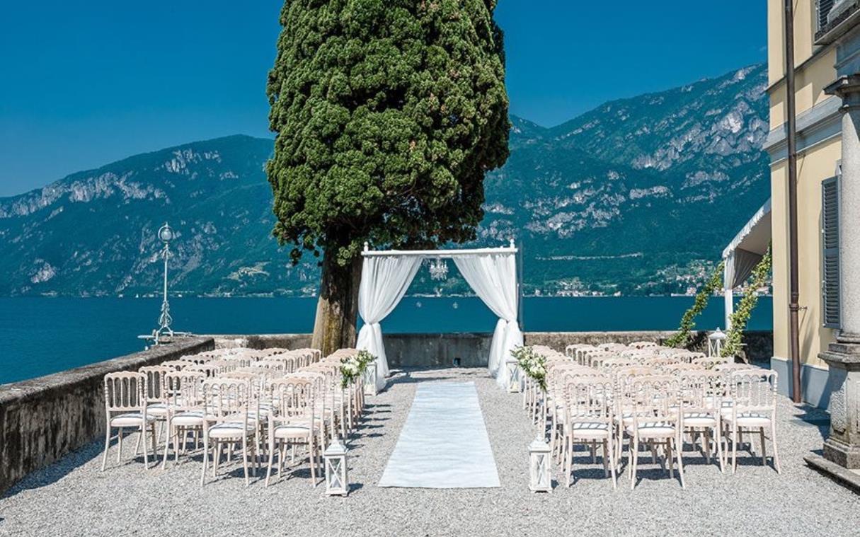 villa-como-lake-bellagio-italy-luxury-wedding-pool-aura-del-lago-wed.jpeg
