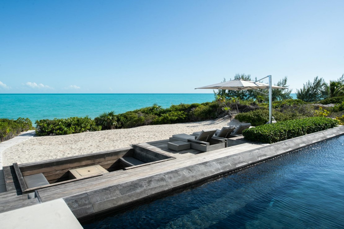 Uxue Villa – 8-Bedroom