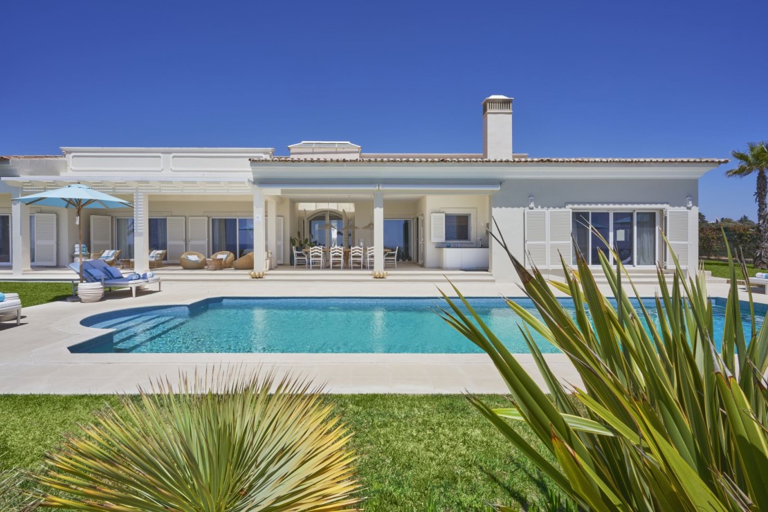 Villa Hibiscus Beach House