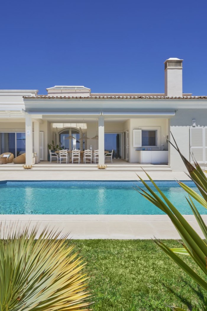 Villa Hibiscus Beach House