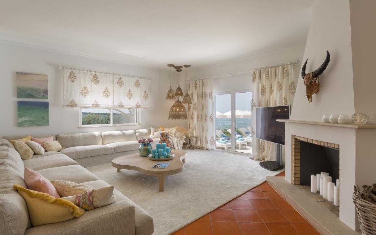 villa-algarve-portugal-luxury-pool-hibiscus-beach-house-liv (1).jpg