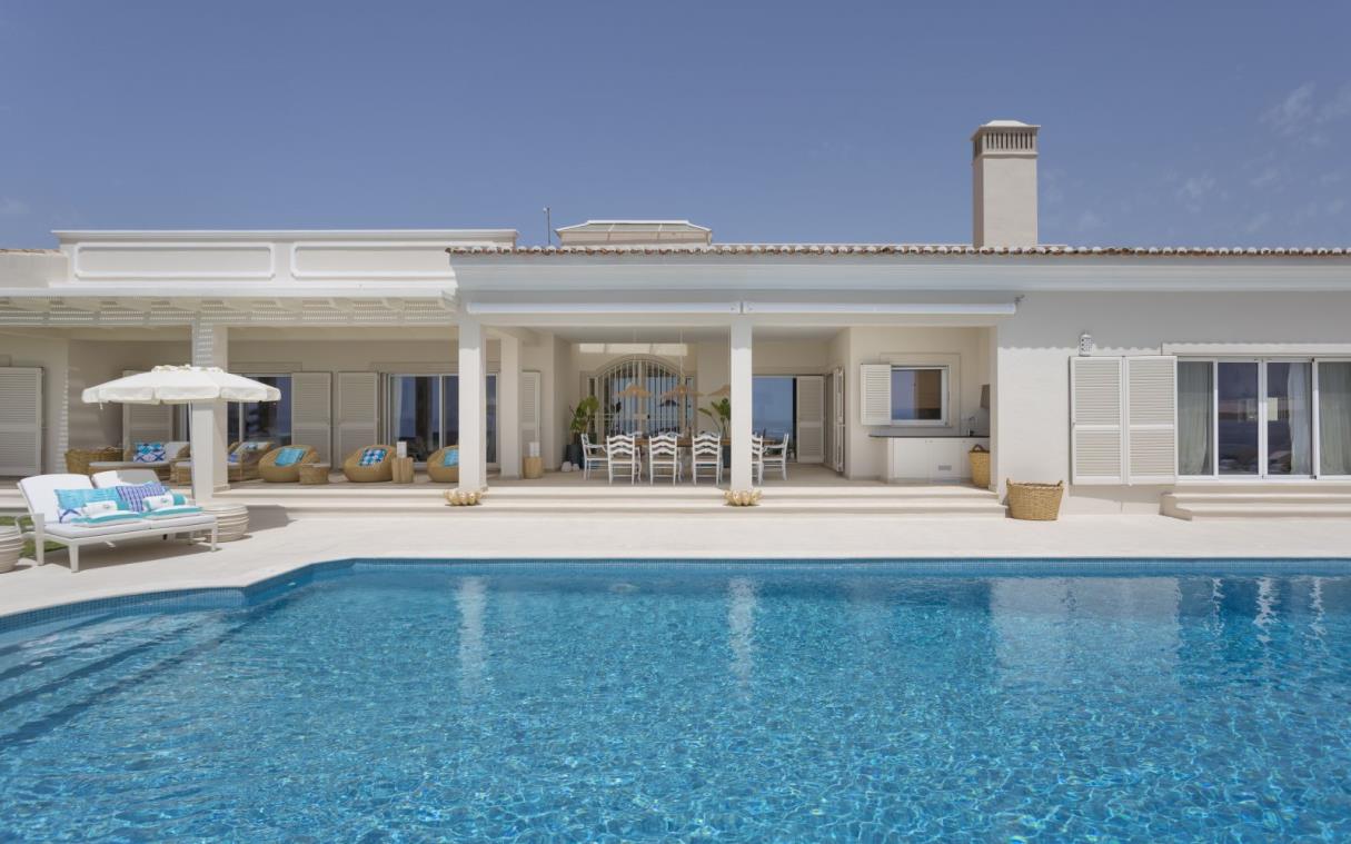 villa-algarve-portugal-luxury-pool-hibiscus-beach-house-swim (4).jpg