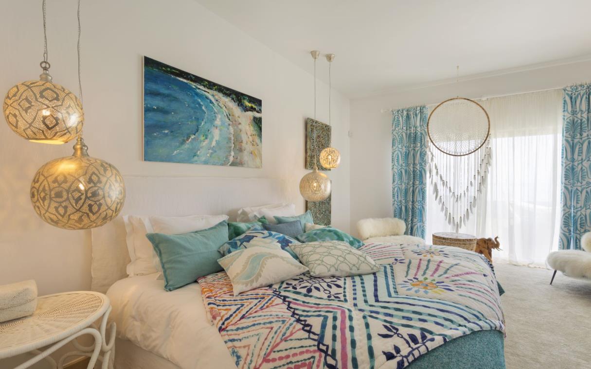 villa-algarve-portugal-luxury-pool-hibiscus-beach-house-bed (7).jpg