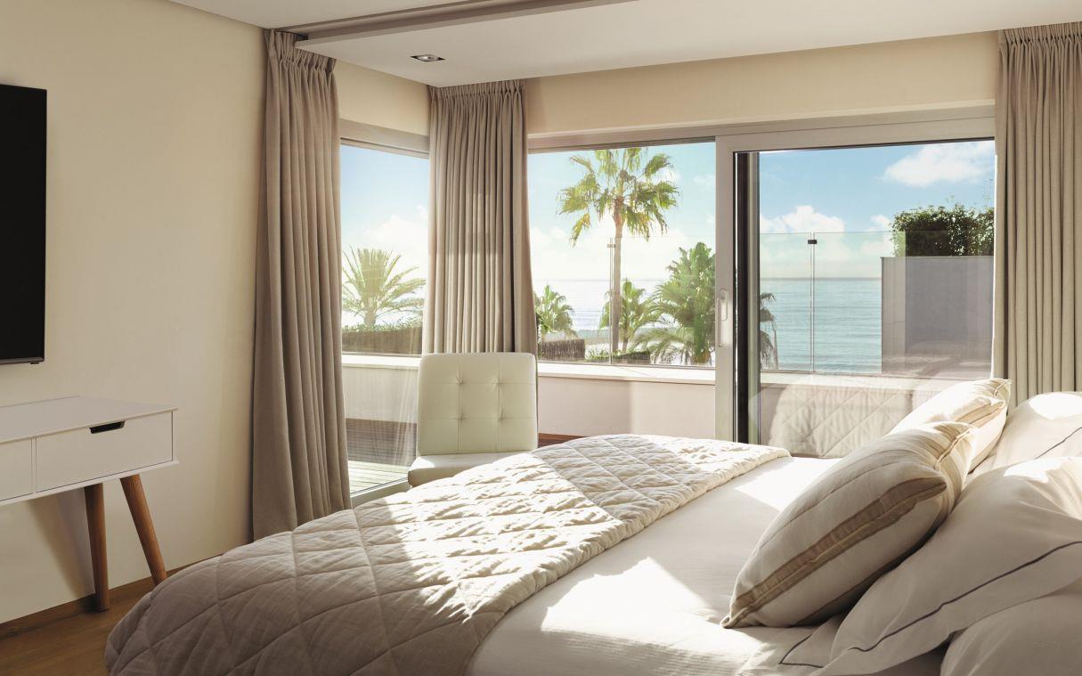 villa-marbella-spain-luxury-pool-spa-resort-puente-romano-armonia-bed.jpg